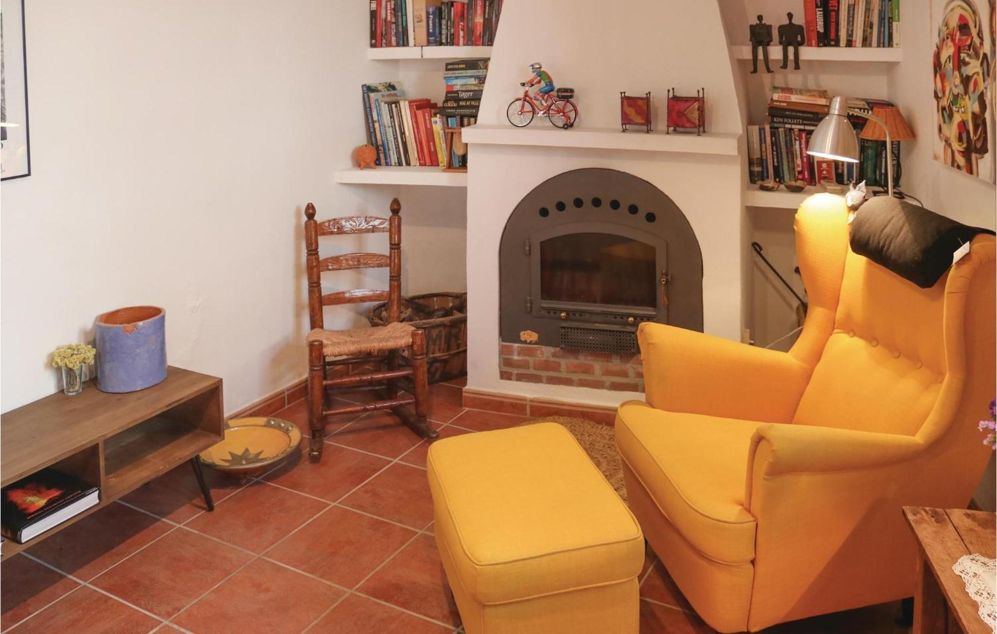 Nice Home In Canillas De Albaida With Wifi Zewnętrze zdjęcie