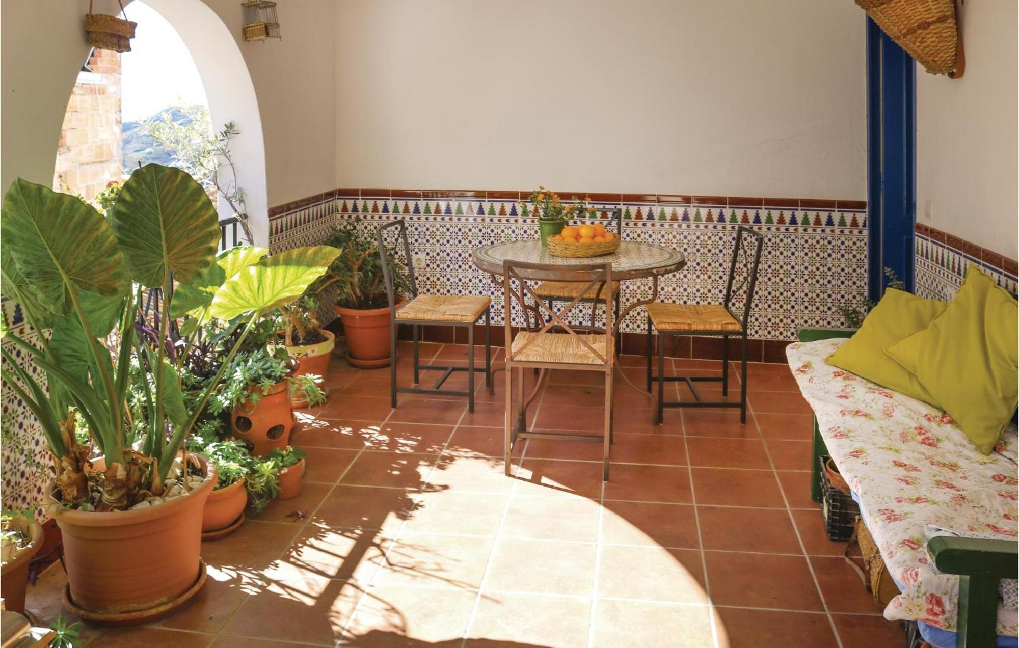 Nice Home In Canillas De Albaida With Wifi Zewnętrze zdjęcie